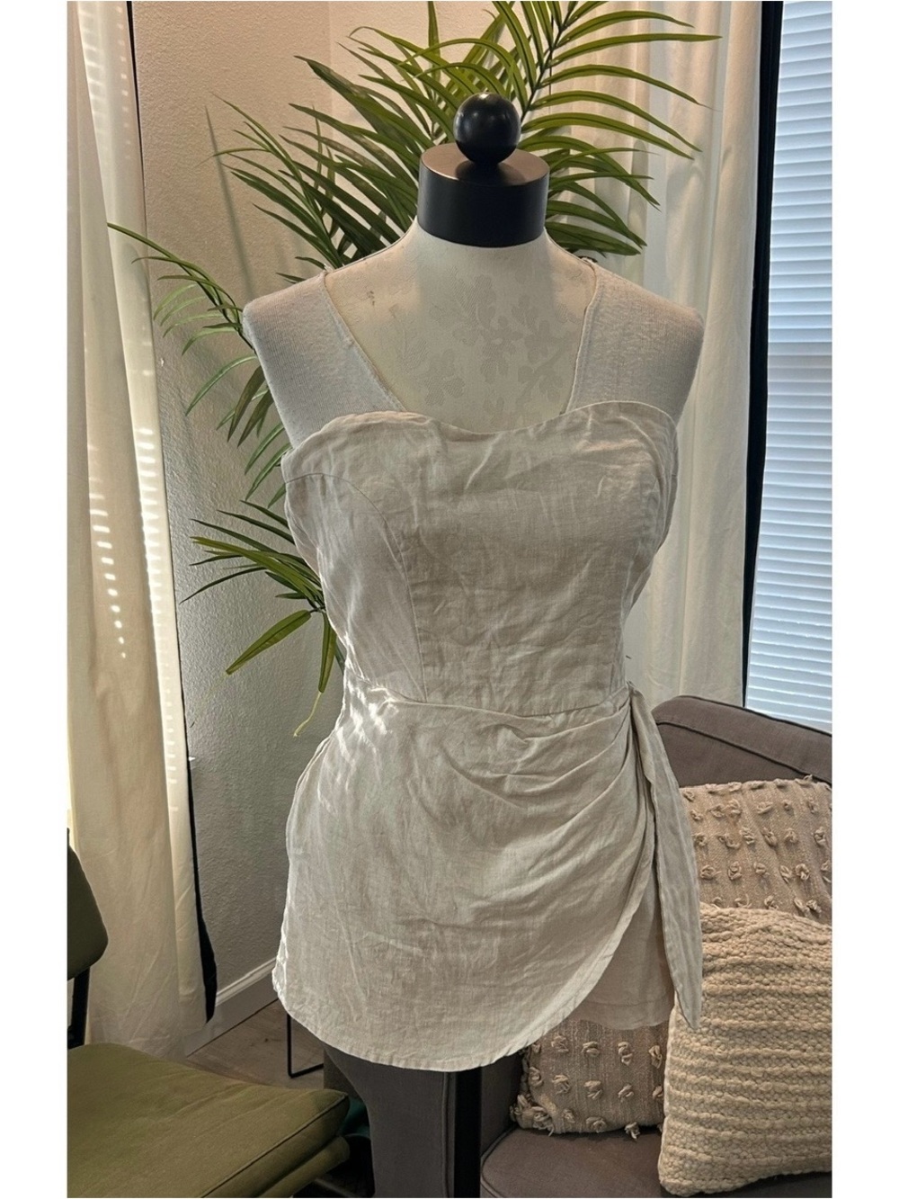 Forever 21 Women's Linen Cotton Strapless Wrap Tie Front Romper Size Small Cream